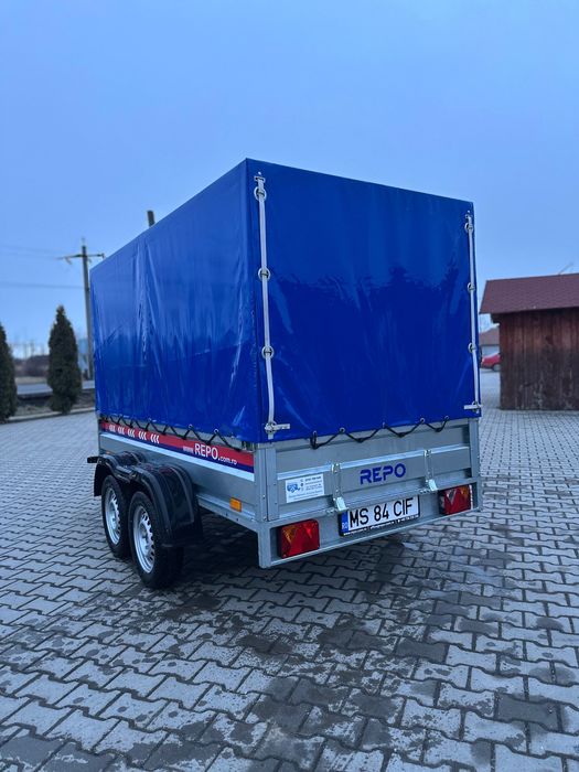 Vând remorcă impecabilă din toate punctele de vedere ca nouă