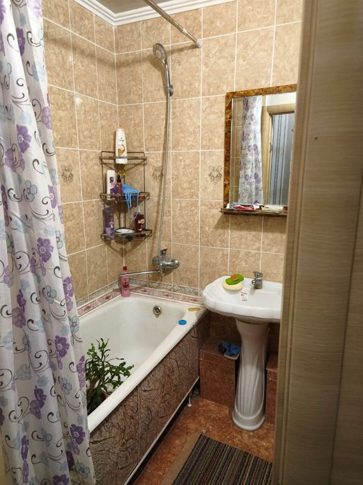 Продам 3, х квартиру район уюта