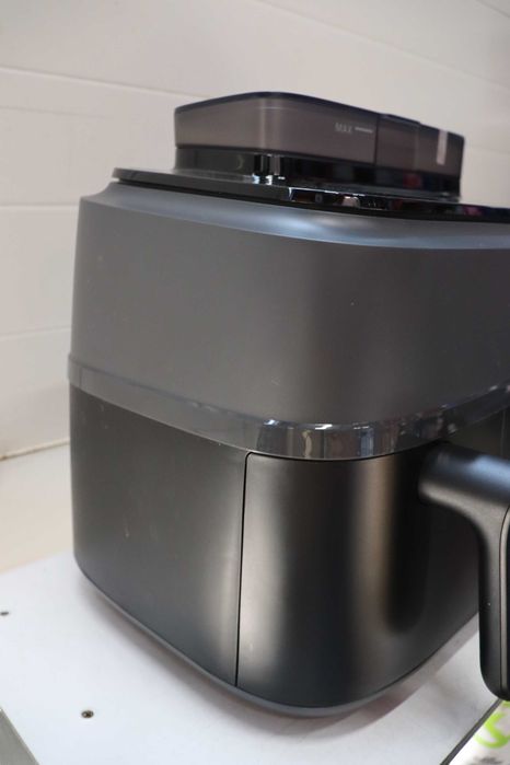 Фритюрник с горещ въздух Philips Steam Airfryer 5000, две кошници, функция за готвене на пара, 2 кошници - пара, пържене с въздух, пържене с пара, 9л