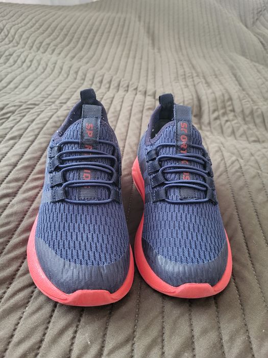 Кроссовки детские