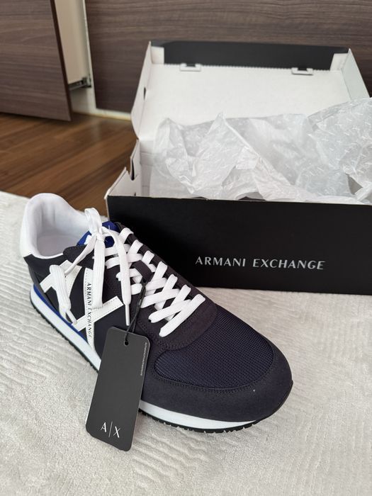 Новые кроссовки Armani Exchange