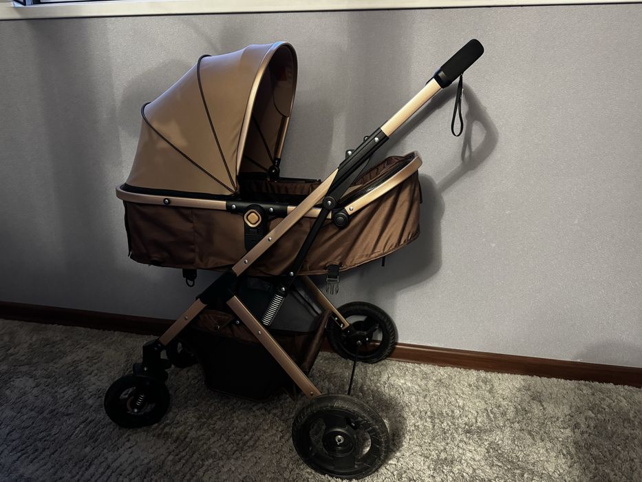 Коляска для младенца