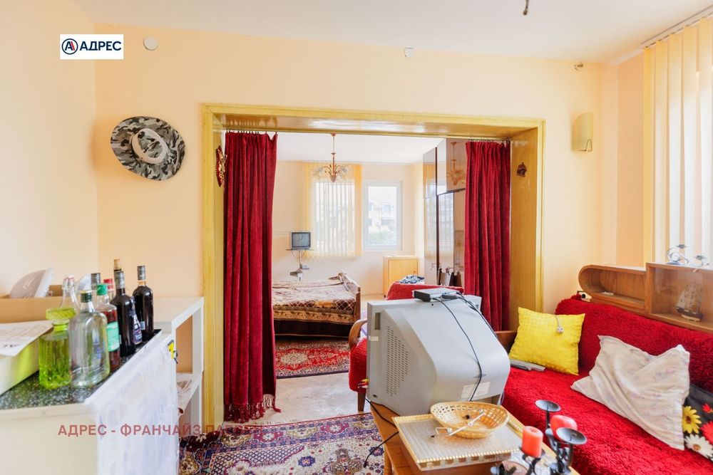 Етаж от къща в Плевен-9-ти квартал площ 97 цена 109500