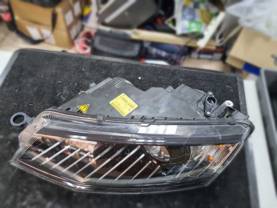 Ляв фар Skoda Octavia 3 lqv far шкода октавия 3