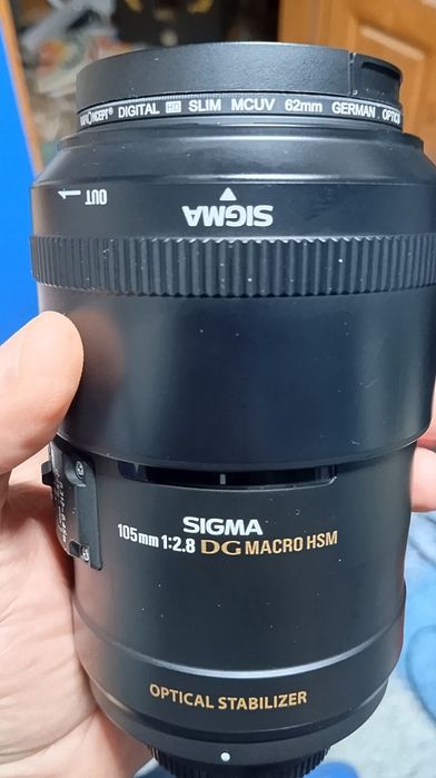 Obiectiv Sigma 105mm f2.8 DG Macro OS HSM pentru Nikon F