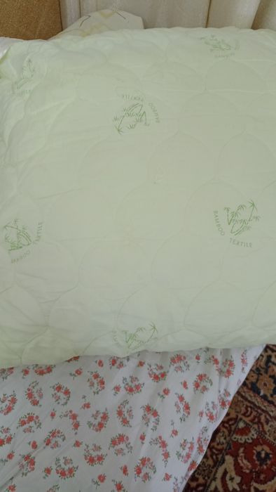 подушка 70*70,б/,у100