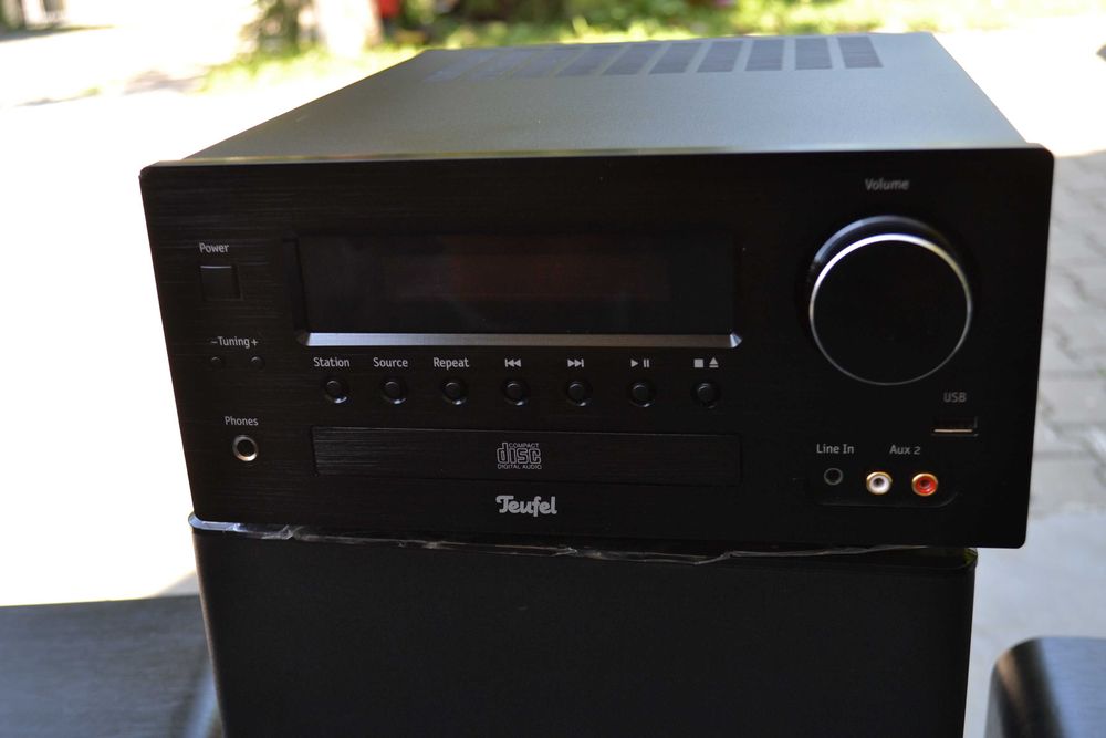 Sistem Teufel IP 42 CR cu telecomanda originala