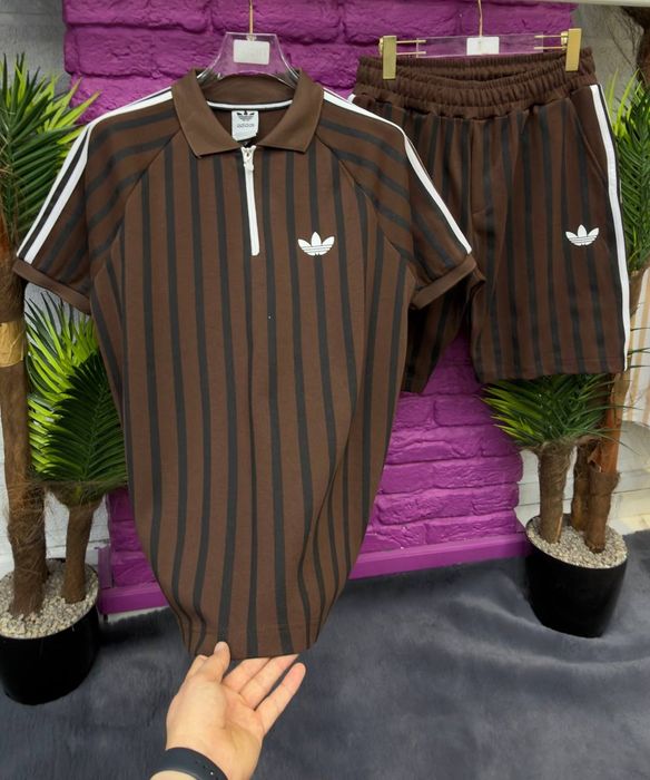 Compleu barbati.Calitate luxury si model rar.Toate marimile disponibil