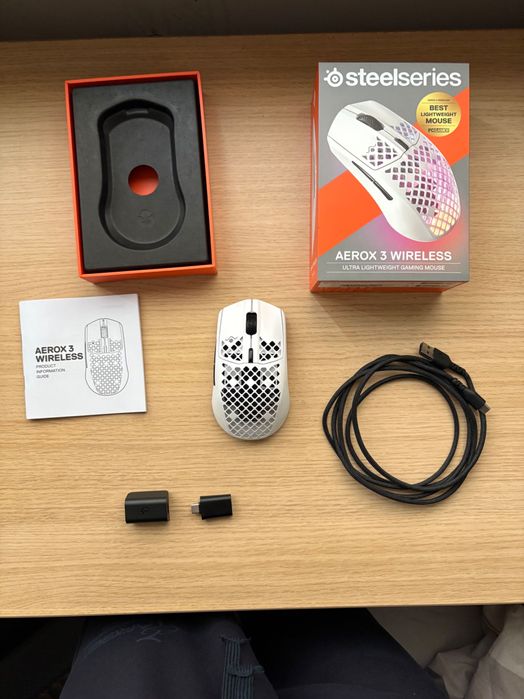 Гейминг мишка Steelseries Aeros 3 wireless бяла