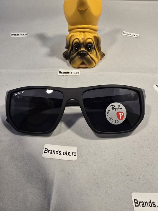 Ochelari de soare polarizati Ray Ban Ferrari RB8371, made in Italy