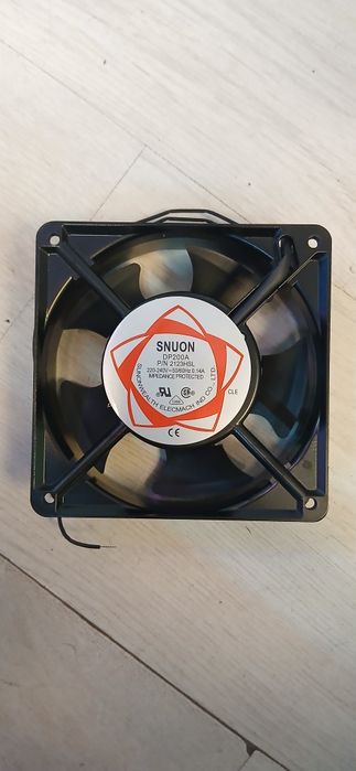 12x12 kuller dimaxod havo tortadigan sifati yaxshi karobkada 40 dona