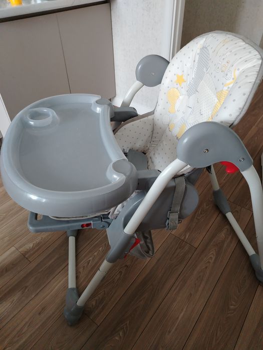 Продам стульчик для кормления