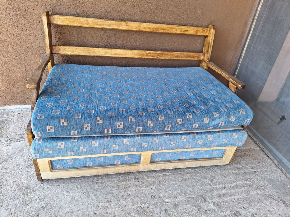 Диван за тераса или двор