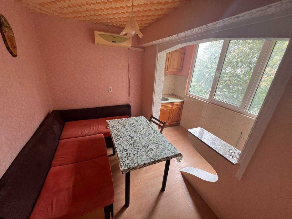 Дава се под наем Двустаен апартамент в Бургас, Меден рудник - зона А - 50 кв.м за 127.5 € - Снимка #4