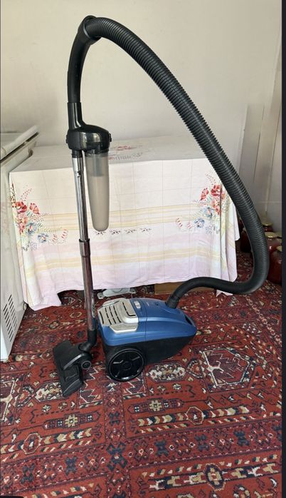Срочно!! Пылесос Midea в хорошем состоянии