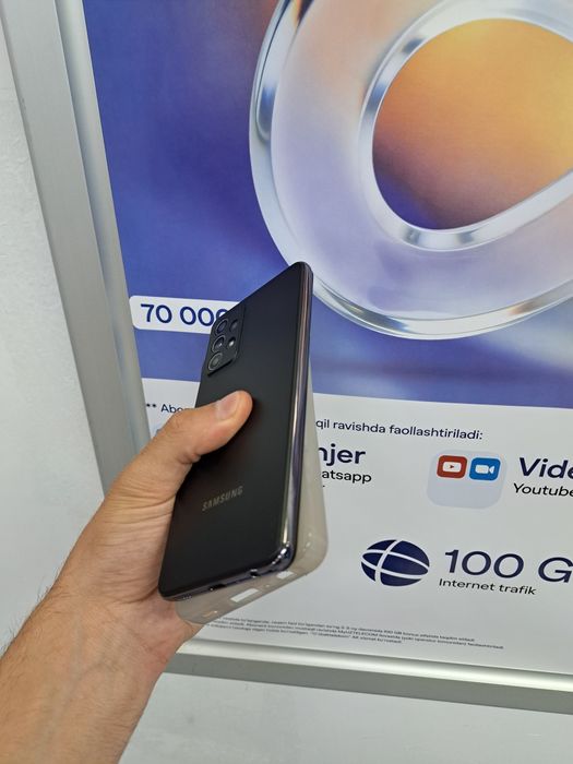 Samsung Galaxy A52 память 128gb идеал холата