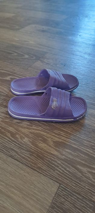Тапочки детские.