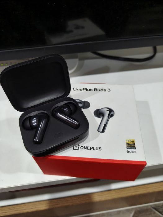 Продам Oneplus buds 3
