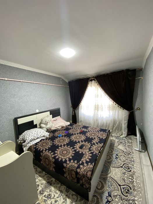 Yagiyolda 4 sotok 5 xona + 1 oshxona uy tezda sotiladi