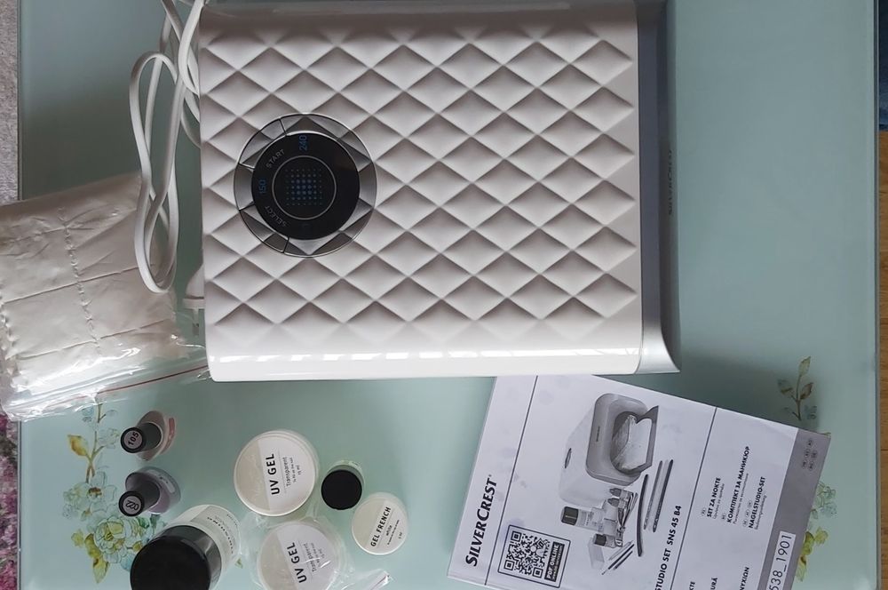 Комплект за маникюр и пед  икюр