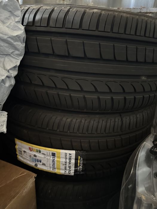 Чисто НОВИ джанти 18- ки  114.3 с нови гуми 235/45/18