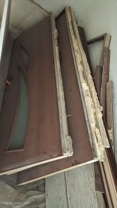 Есік сатылады 4еу