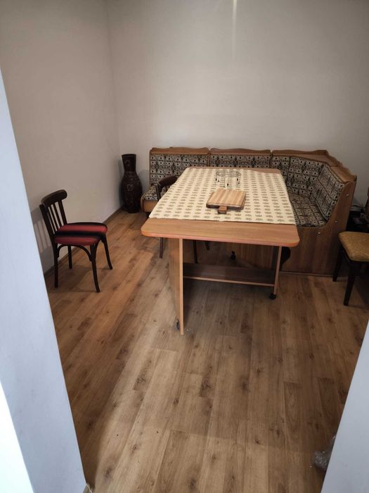 Casa de vanzare husi