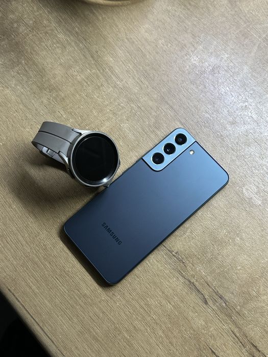 Продаётся смартфон Samsung Galaxy S22 + Galaxy Watch 5 Pro