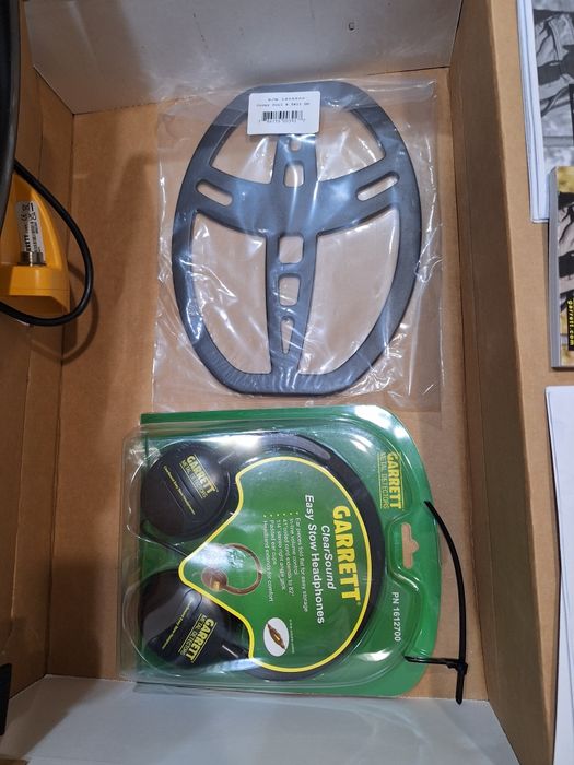 Продам металлоискатель Garrett ace 400i