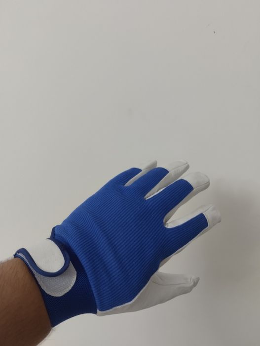 Новые рабочие перчатки
