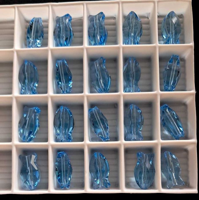 Swarovski Elements кристални рибки висулки и мъниста аквамарин