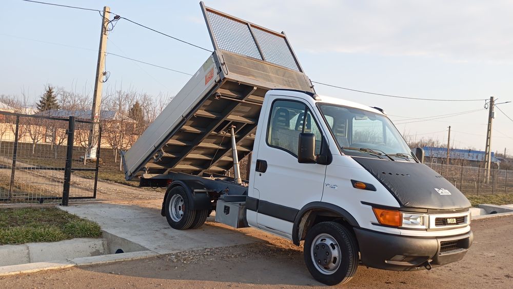 Iveco Daily 35c13 basculabil anul 2004 Italia
