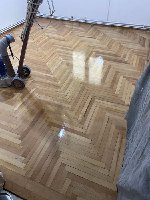 Parchet masiv raschetare scara reconditionare dusumea