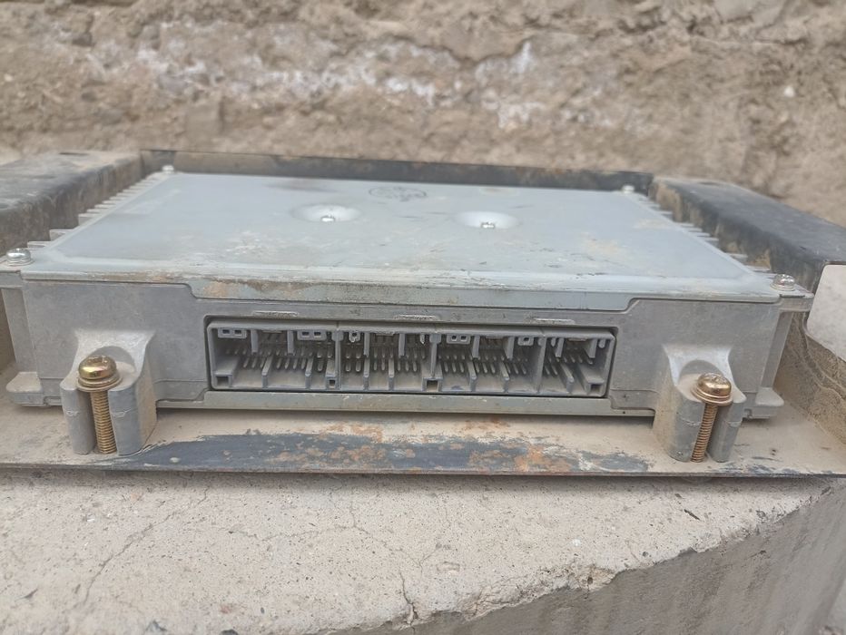 ЭБУ экскаватора  HITACHI 330