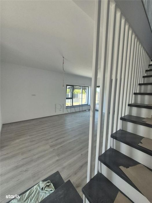 Duplex Despartit - Zona Foarte Buna- Finisaje Top