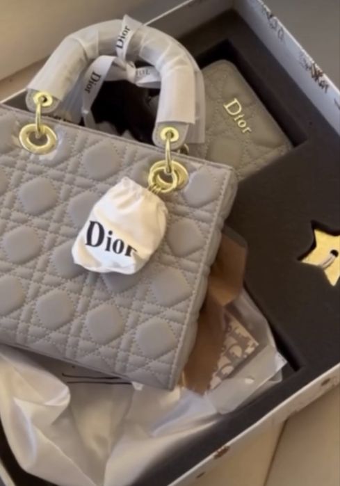 Продам платье и сумка Dior