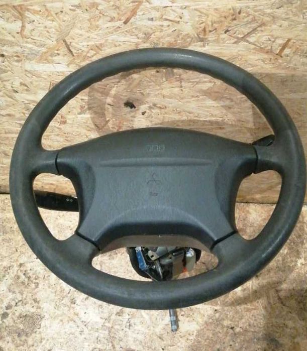 рулевая колонка Митсубиси Спейс Стар, Каризма в наличии