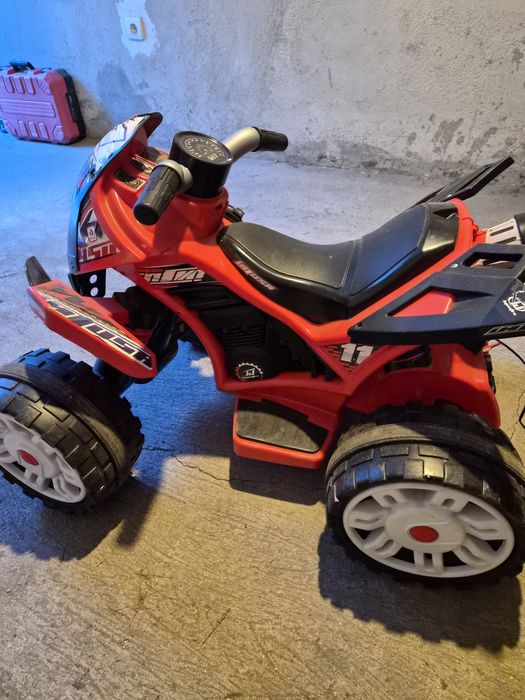 Детско Atv injusa