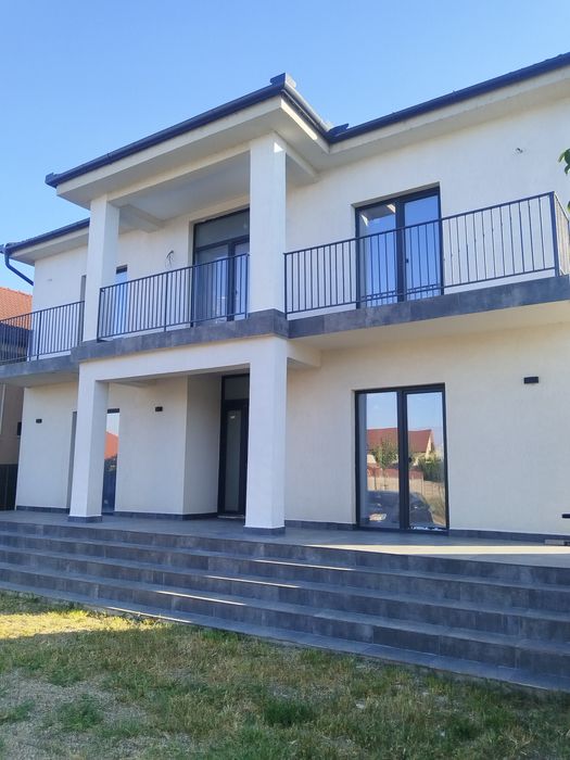 Casa de inchiriat in Oradea 400mp + curte 400mp zona Veteranilor nr. 5( langa sala de nunti Emerald)