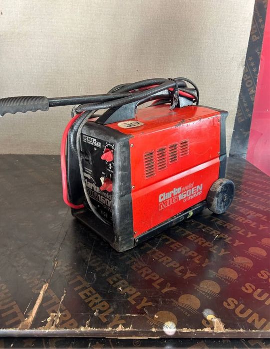 СО2 цео заваръчен апарат, внос от Англия SEALEY висок клас 150ампера