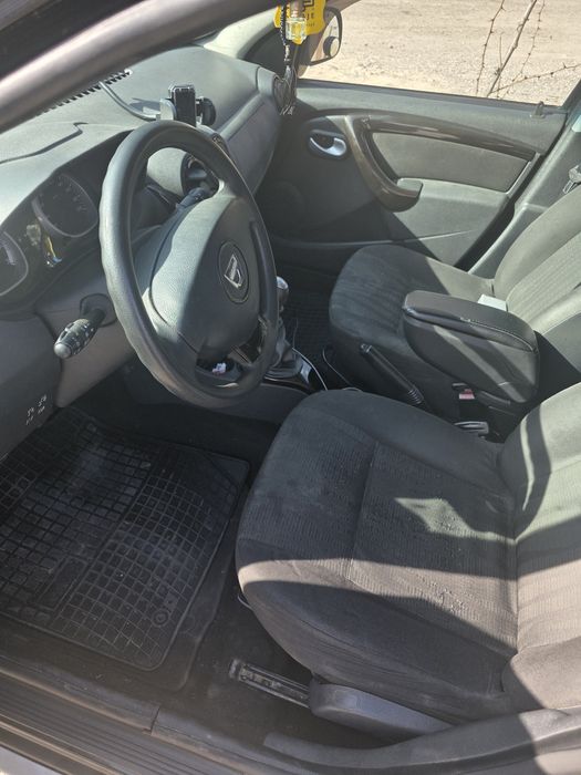 Vând duster 4x4 an 2012