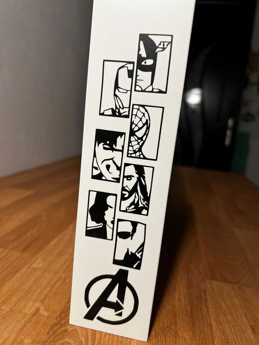 Rame luminoase diverse designuri Avengers, Batman, The witcher etc