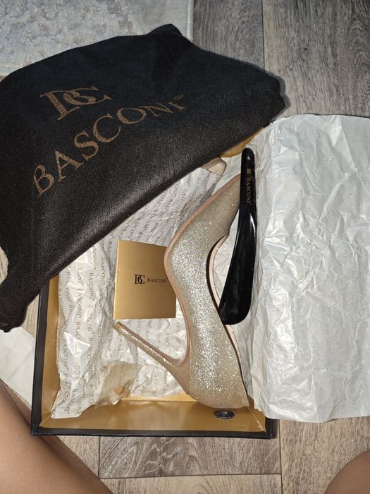 Туфли новые Basconi