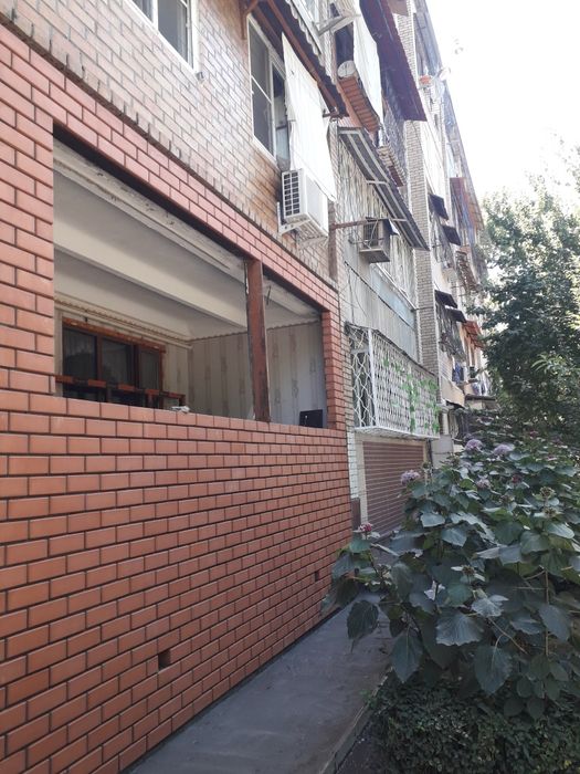 Кладка балкона аблицовичним