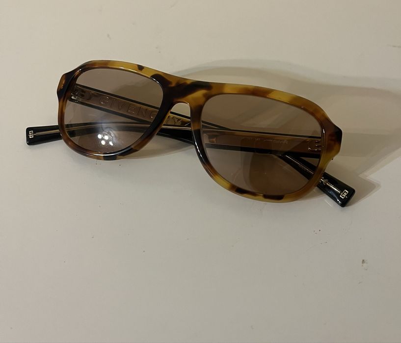Ochelari de soare Givenchy