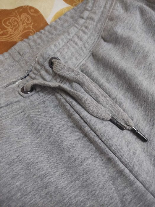 Vand pantaloni Champion, originali, size M