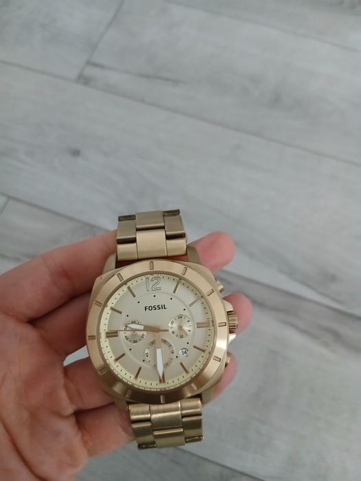 Vand ceasuri fossil si casio g-shock