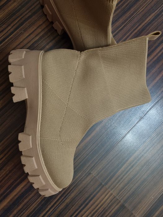 Papuci de femei, material elastic