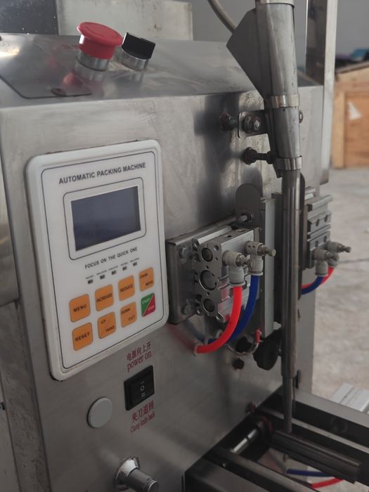 Аппарат для упаковки жидкостей