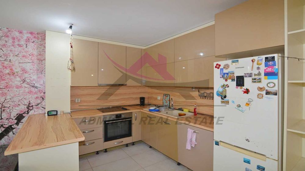 Самостоятелна къща-Ален Мак